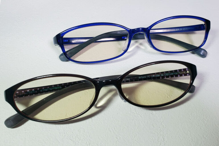 在宅ワーク×ブルーライトカット・PCメガネ で手軽にブルーライト対策 JINS ブルーライトカットPCメガネ